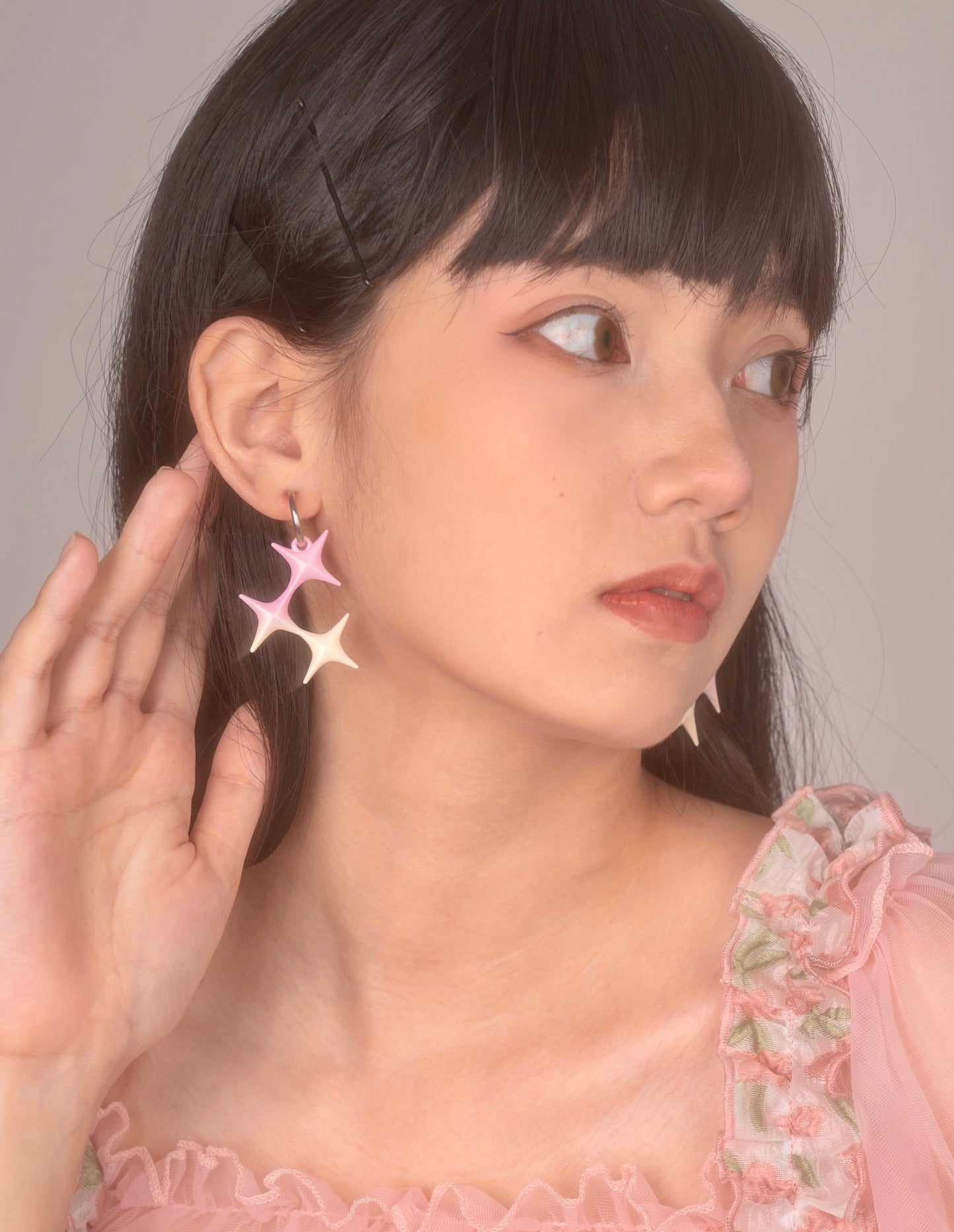 ⟡.· thorns star (earring/earclip)